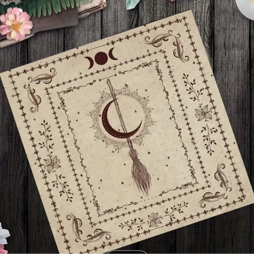 Tarot altar cloth